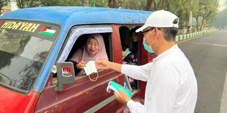 BUPATI HSS HADIRKAN KEPEDULIAN BAGI WARGA DI TENGAH KABUT ASAP