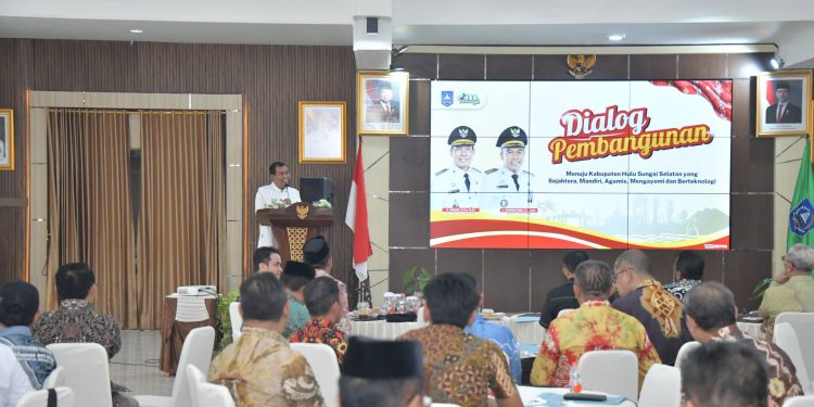 BUPATI HSS PAPARKAN CAPAIAN HSS SEMANGAT DAN DENGARKAN MASUKAN TOKOH MASYARAKAT