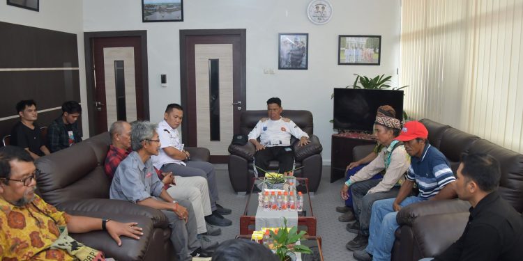 BUPATI HSS DUKUNG PENETAPAN HUTAN ADAT LOKSADO